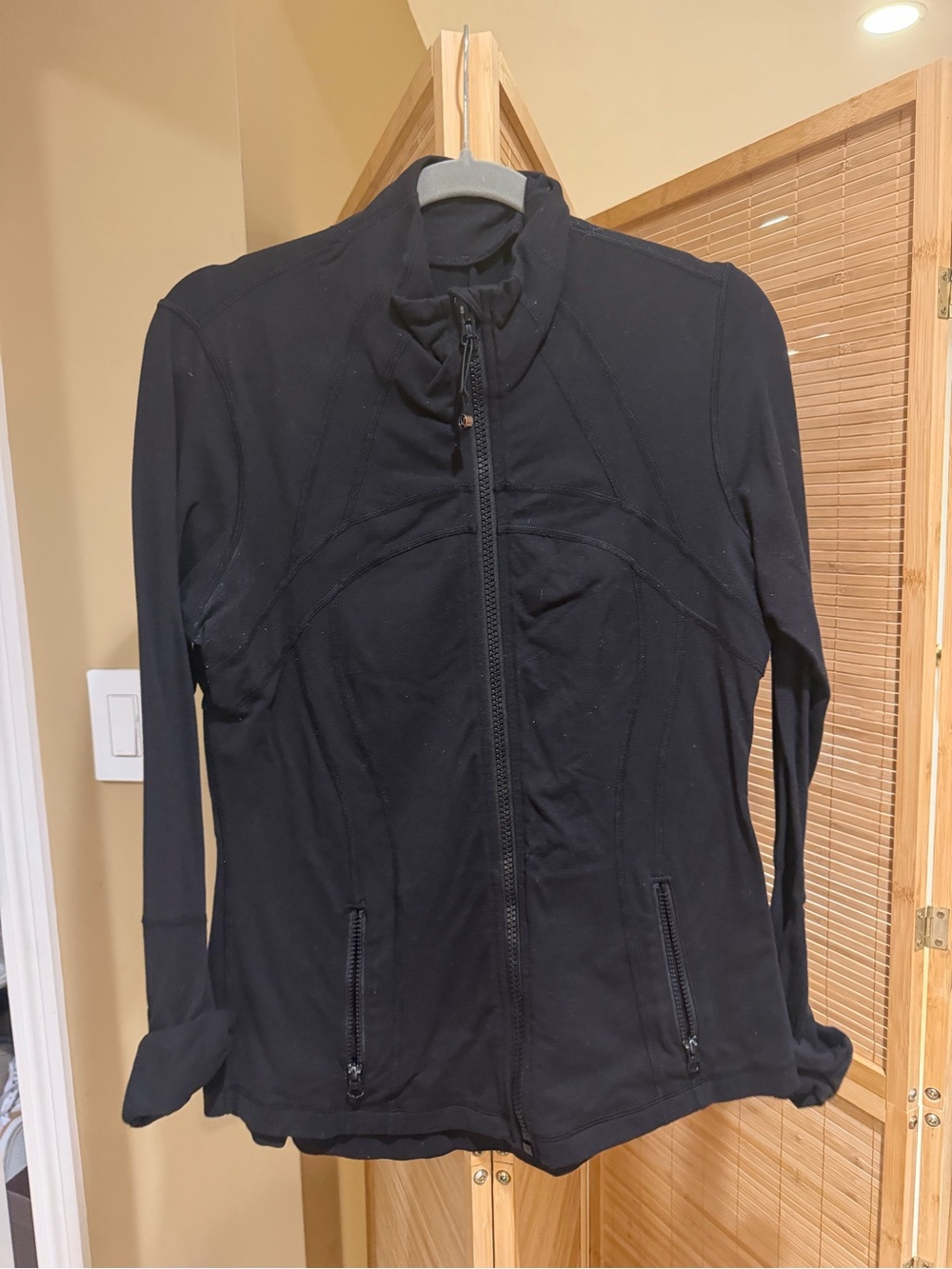 Lululemon Women's Black Zip-Front Jacket